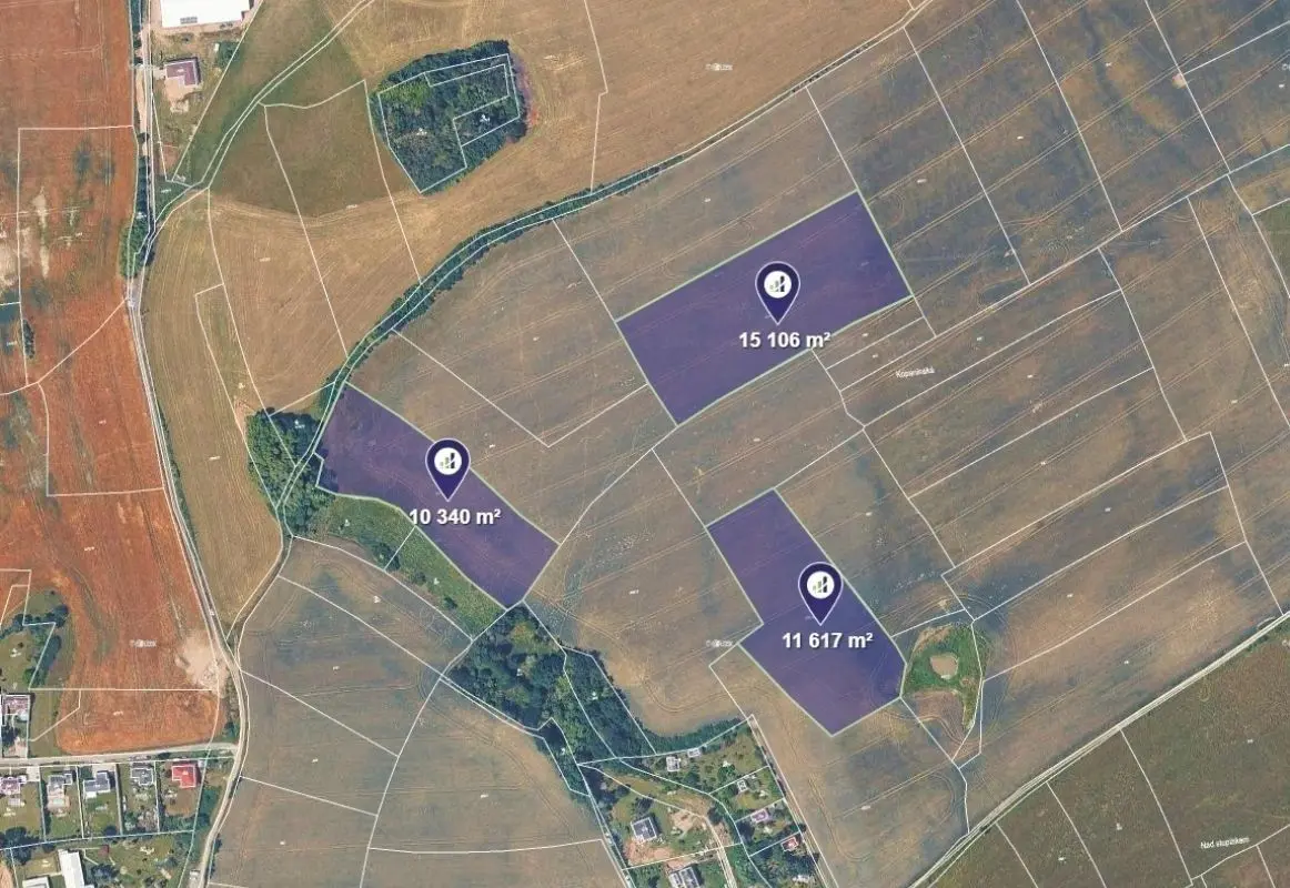 Prodej pozemku 37063 m², Čisovice