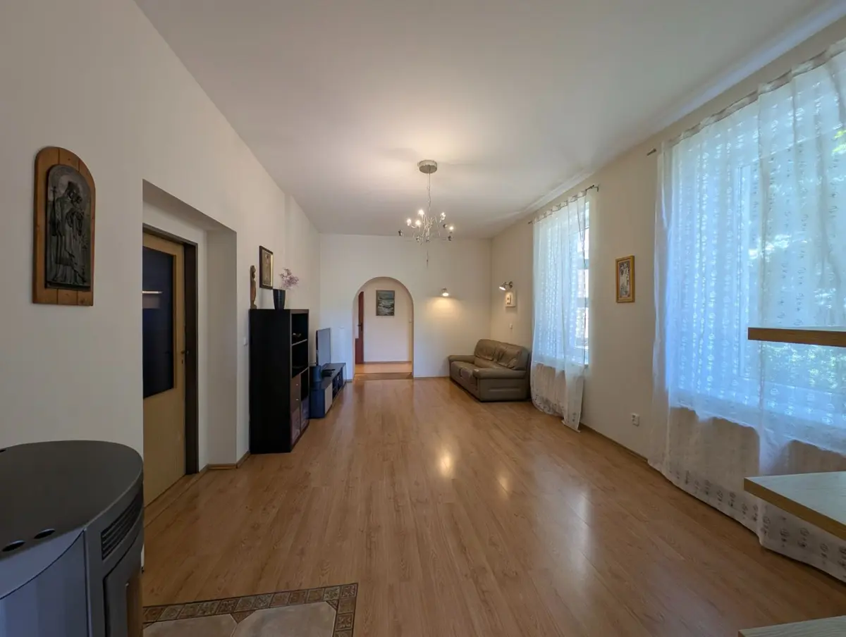 Prodej domu 320 m², náměstí Kněžny Ludmily · Tetín u Berouna · Tetín