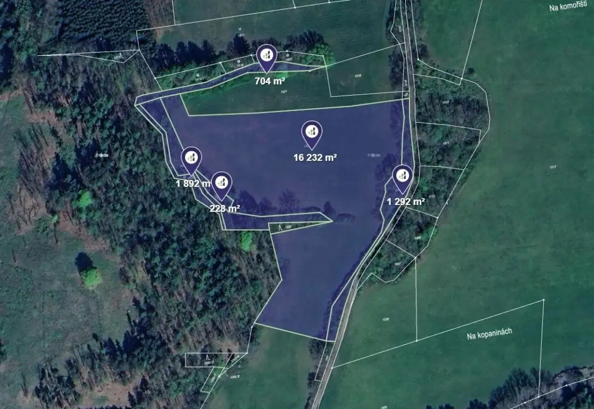 Prodej pozemku 20348 m², Čmelíny