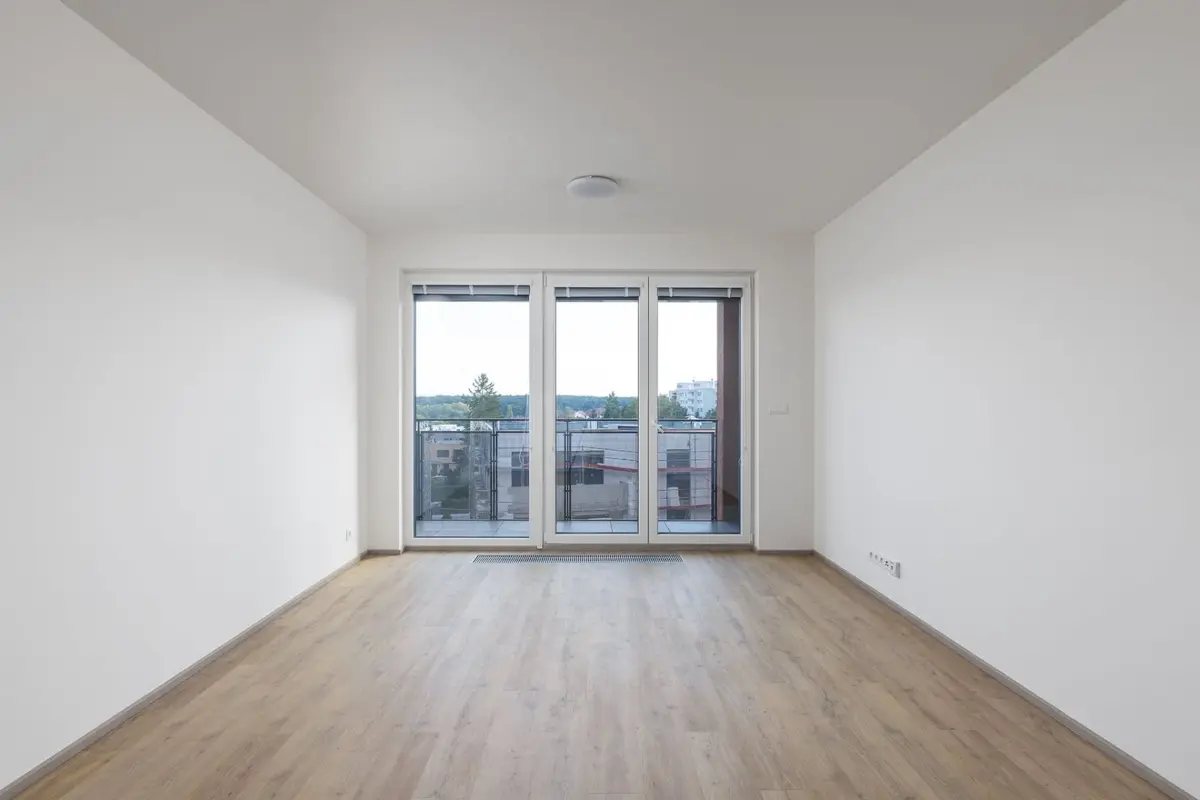 Pronájem bytu 1+kk 34 m², Výstavní · Háje