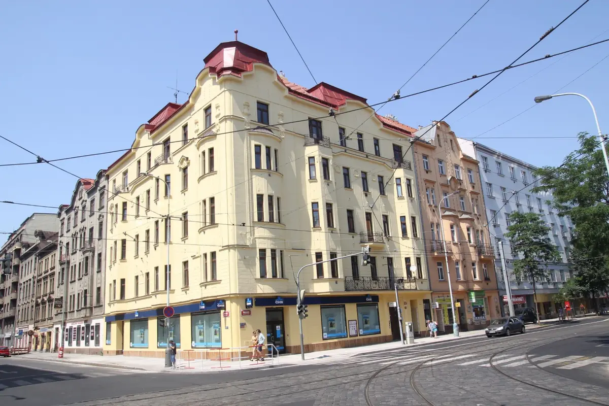 Prodej domu 1736 m², Komunardů · Holešovice
