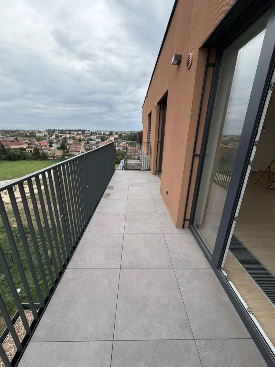 Pronájem bytu 1+kk 30 m², Jáchymovská · Řeporyje