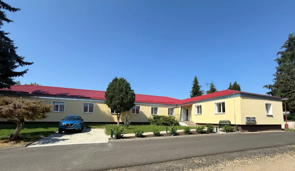 Pronájem bytu 2+kk 40 m², Mládežnická · Mšené-lázně