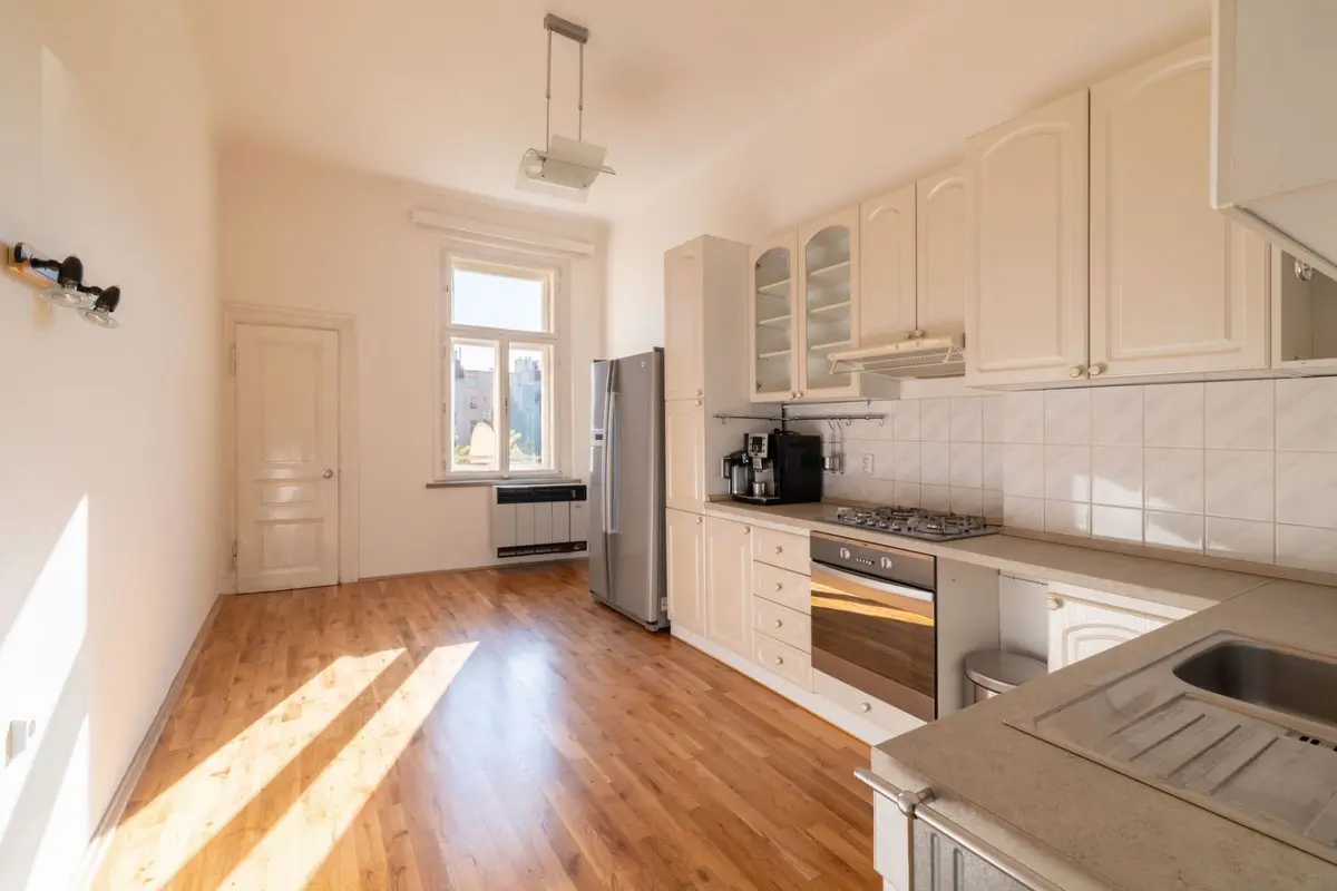 Prodej bytu 2+1 80 m², Chodská · Vinohrady