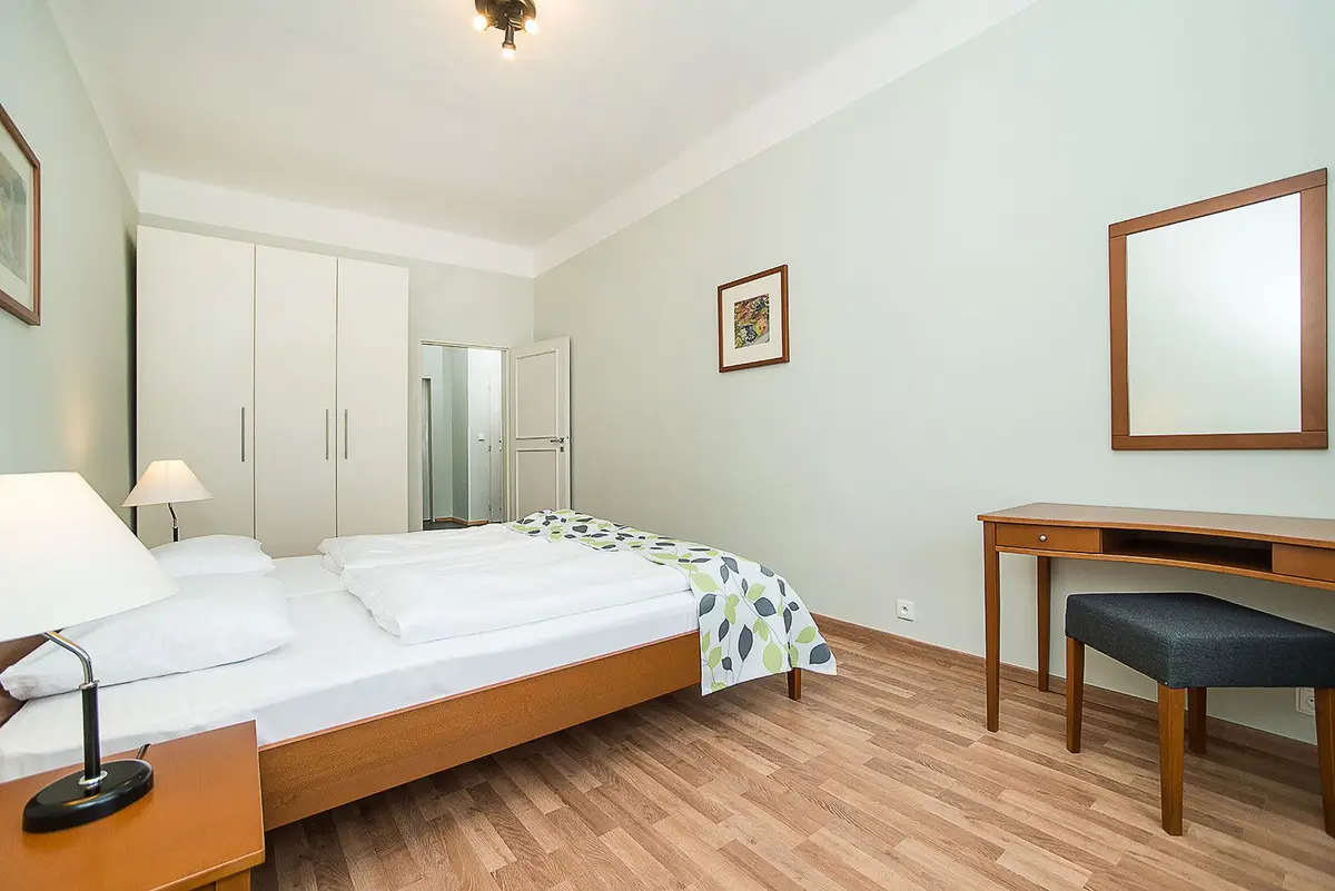 Pronájem bytu 72 m², Americká · Vinohrady