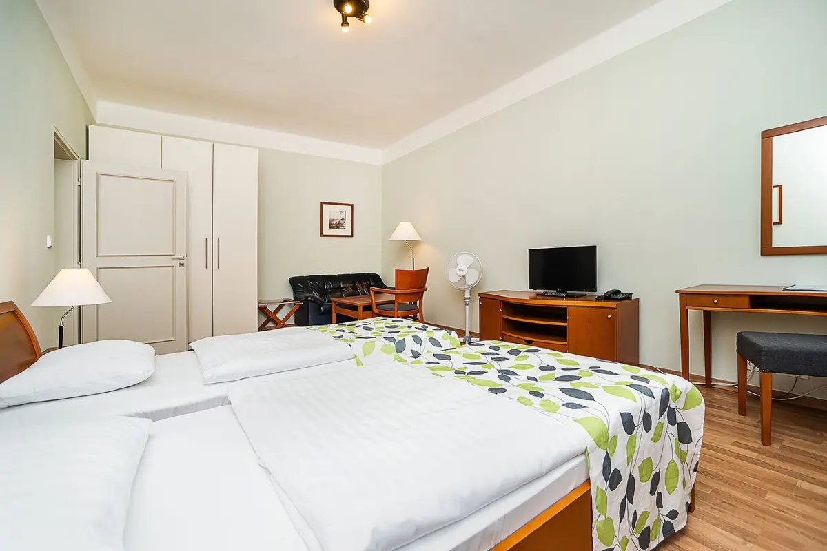 Pronájem bytu 1+1 43 m², Jana Masaryka · Vinohrady