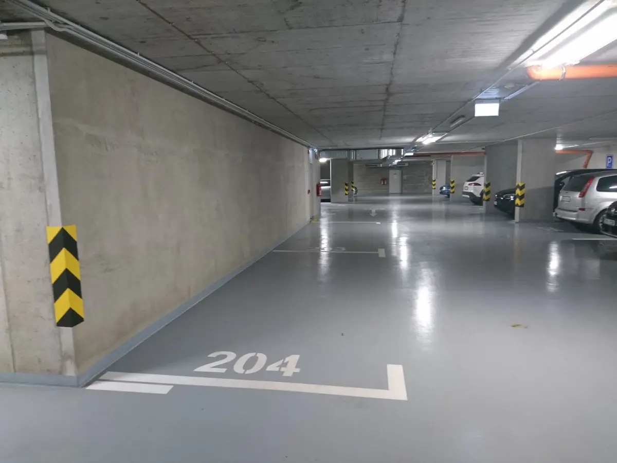 Pronájem garáže 14 m², Praha - Vysočany