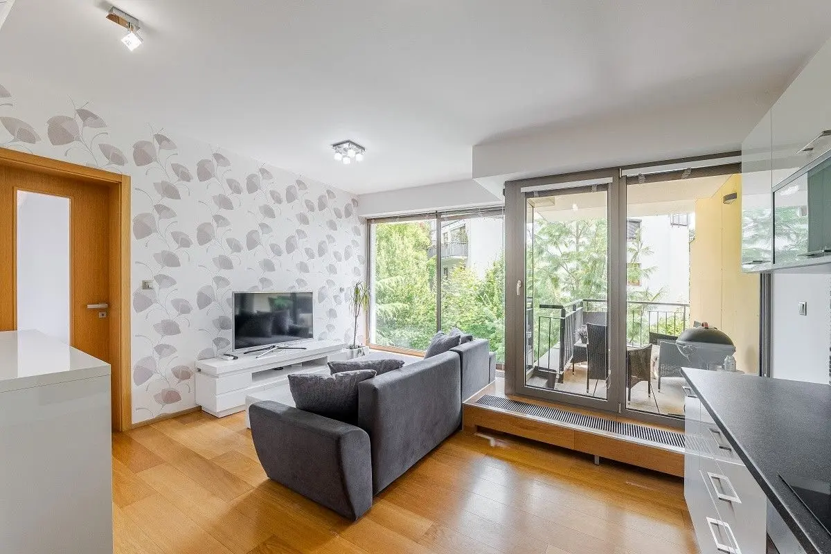 Pronájem bytu 2+kk 49 m², U Okrouhlíku · Smíchov