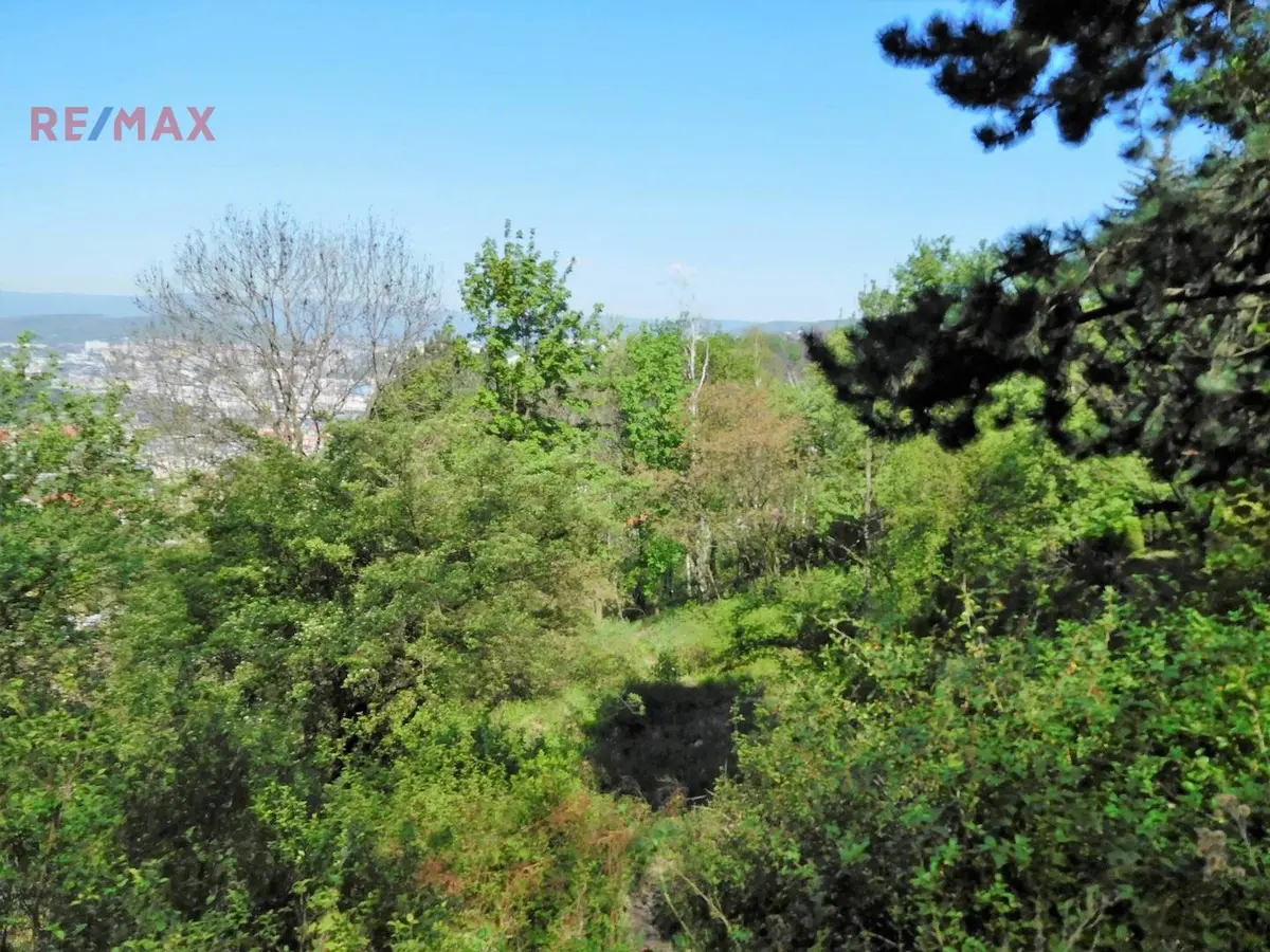 Prodej pozemku 1383 m², Střekov · Ústí nad Labem