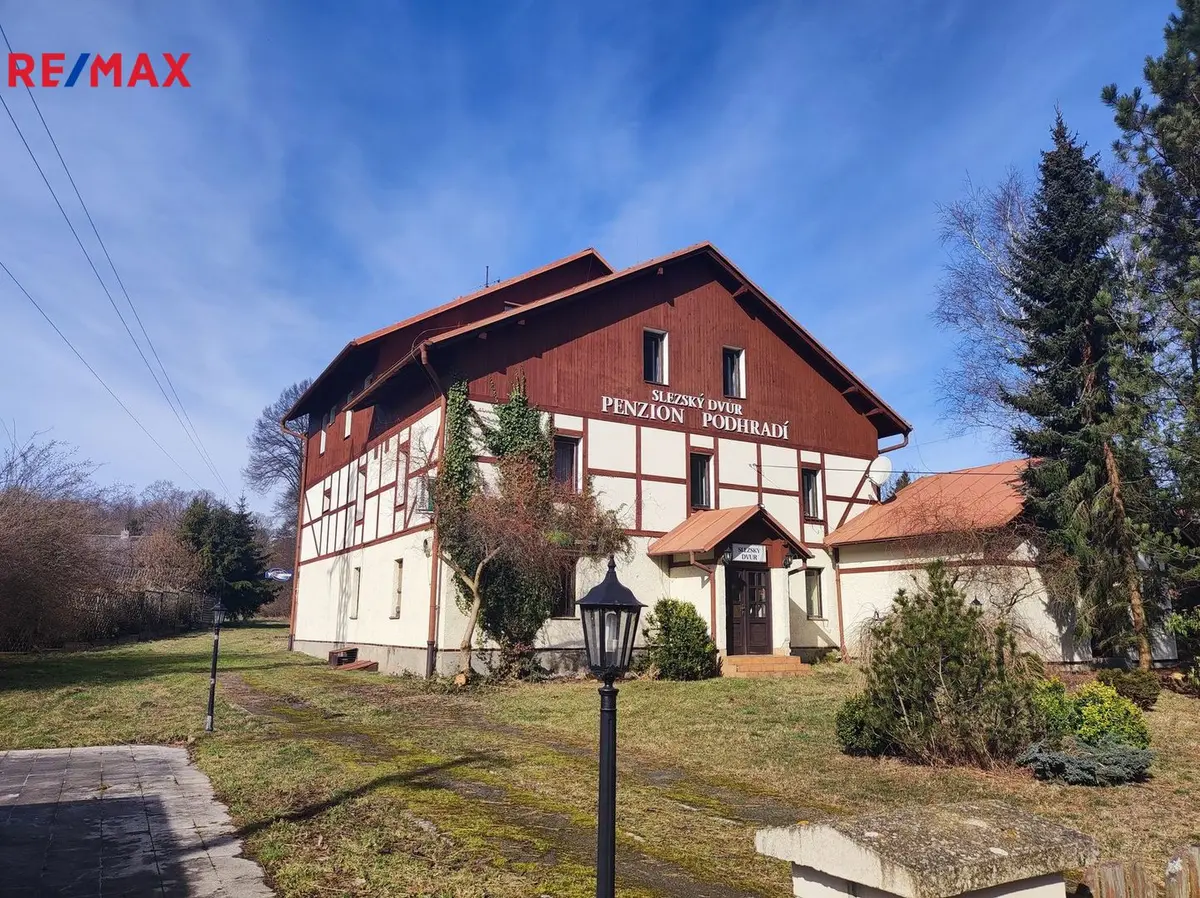 Prodej komerčního prostoru 2500 m², Vítkov – část obce Podhradí