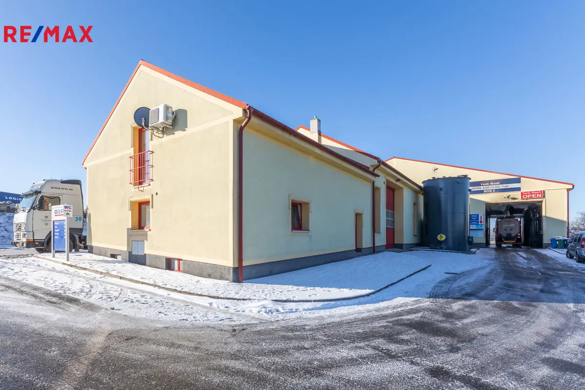 Pronájem komerčního prostoru 70 m², 9. května · Podlusky · Roudnice nad Labem