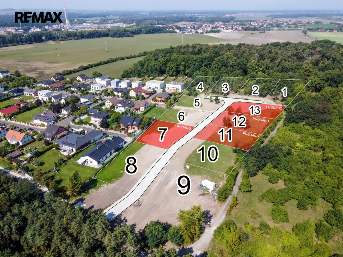 Prodej pozemku 1136 m², Kolín · okres Kolín