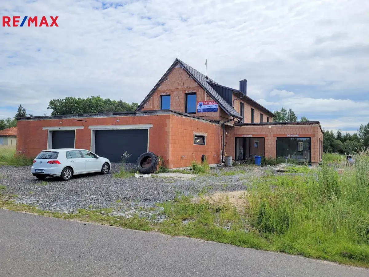 Prodej domu 648 m², Bohutín · okres Příbram