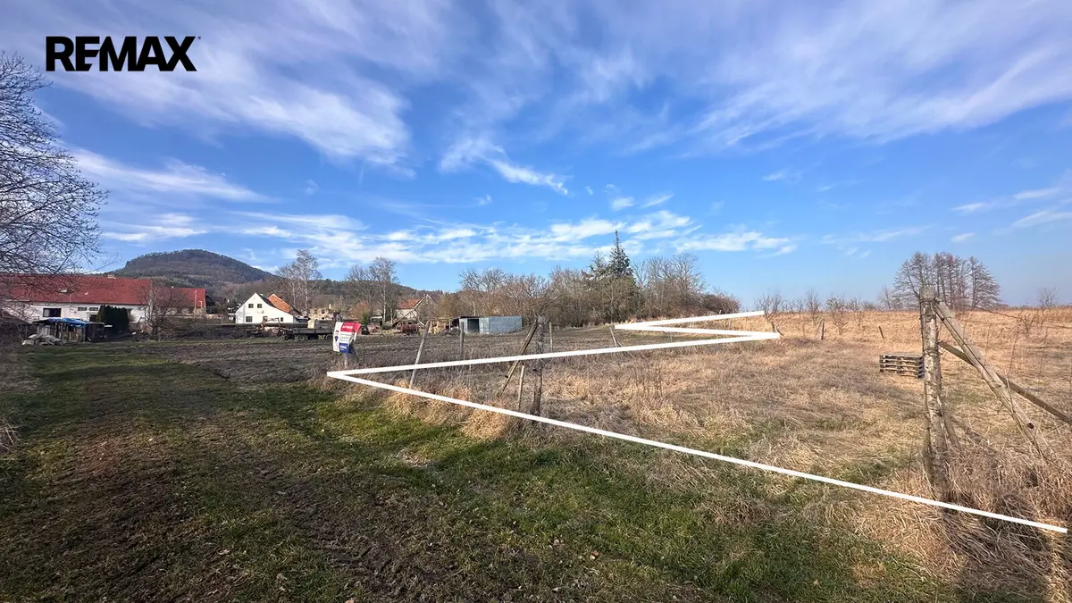 Prodej pozemku 3506 m², Horní Chobolice · Liběšice