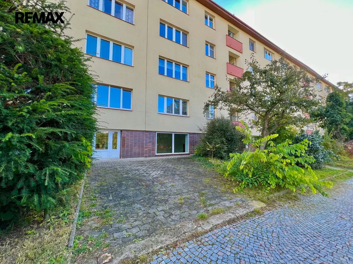 Pronájem komerčního prostoru 165 m², Horáčkova · Krč