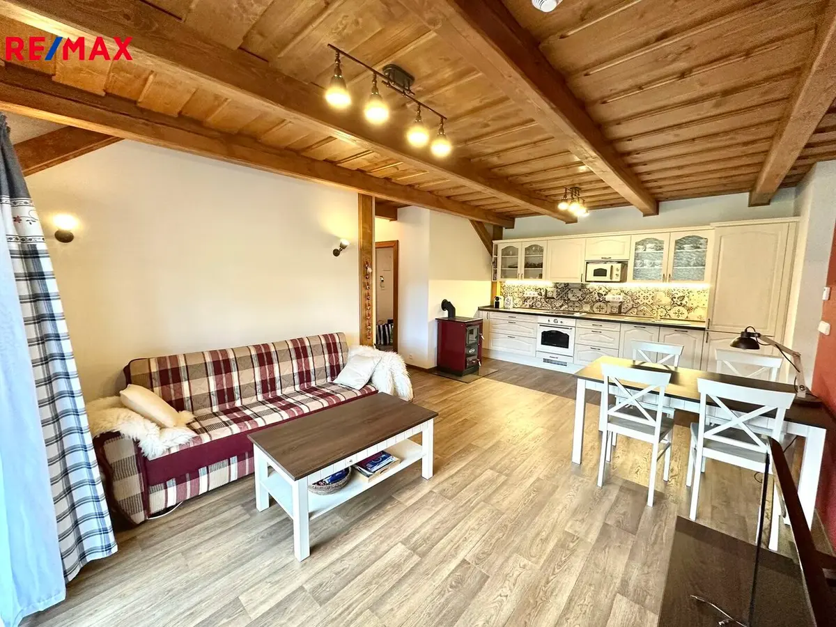 Prodej bytu 3+kk 58 m², Velké Karlovice · okres Vsetín