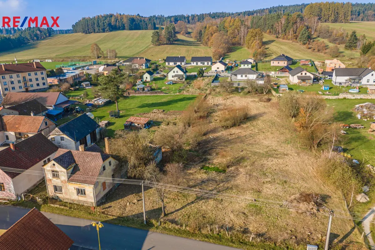 Prodej pozemku 1784 m², Číměř · okres Jindřichův Hradec