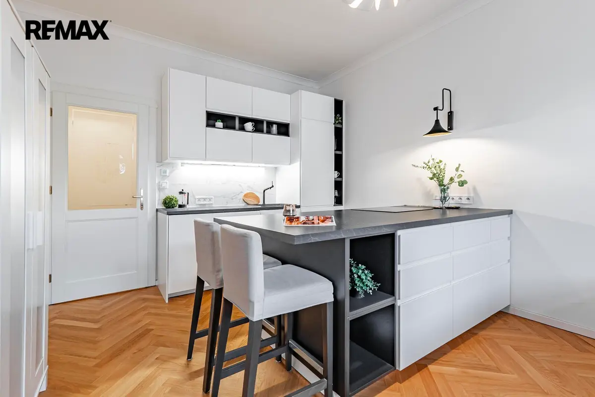 Prodej bytu 1+kk 27 m², Slavíkova · Vinohrady