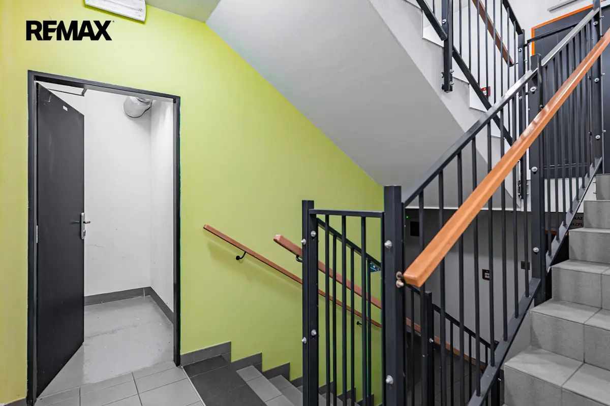 Prodej komerčního prostoru 2 m², Rižská · Hostivař