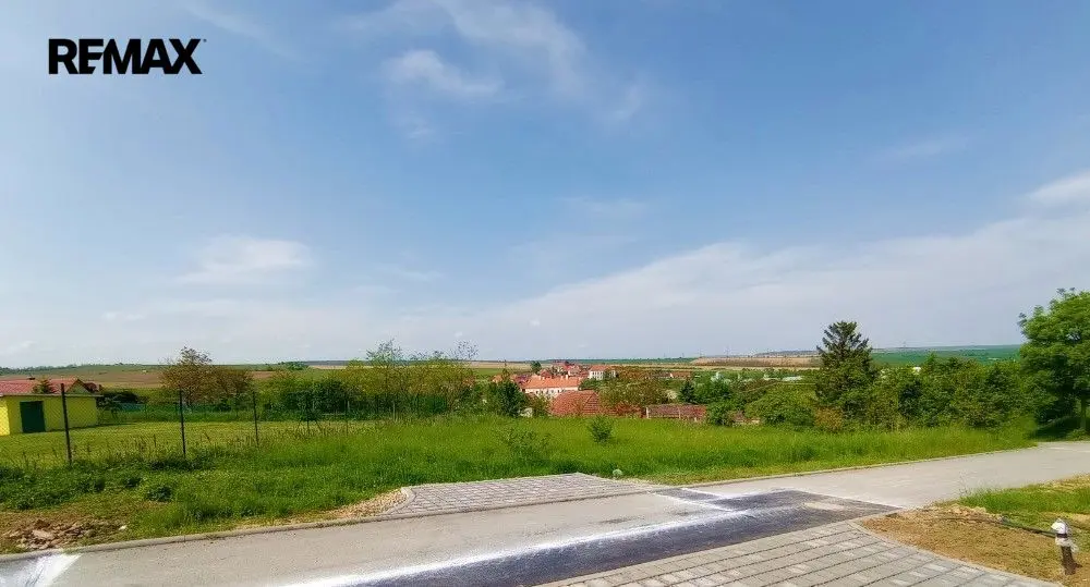 Prodej pozemku 759 m², Tvořihráz · okres Znojmo