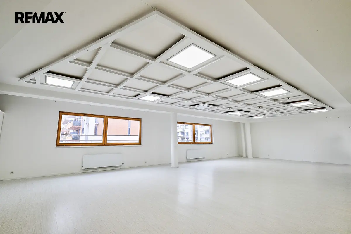 Pronájem komerčního prostoru 97 m², K metru · Třebonice