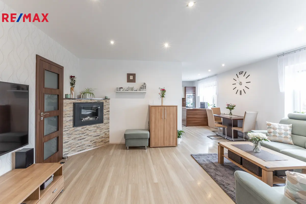 Prodej domu 180 m², Strážovská · Radotín