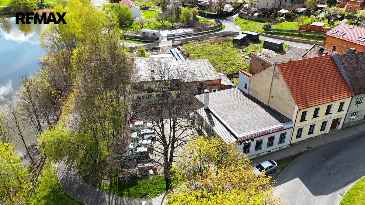 Prodej komerčního prostoru 1035 m², Zámecká · Planá u Mariánských Lázní · Planá