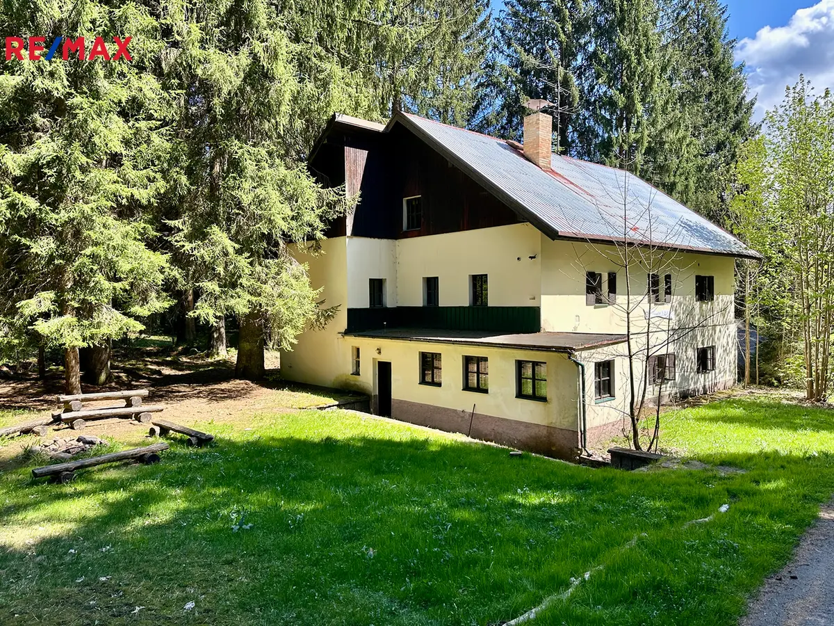 Prodej domu 400 m², Železná Ruda – část obce Špičák