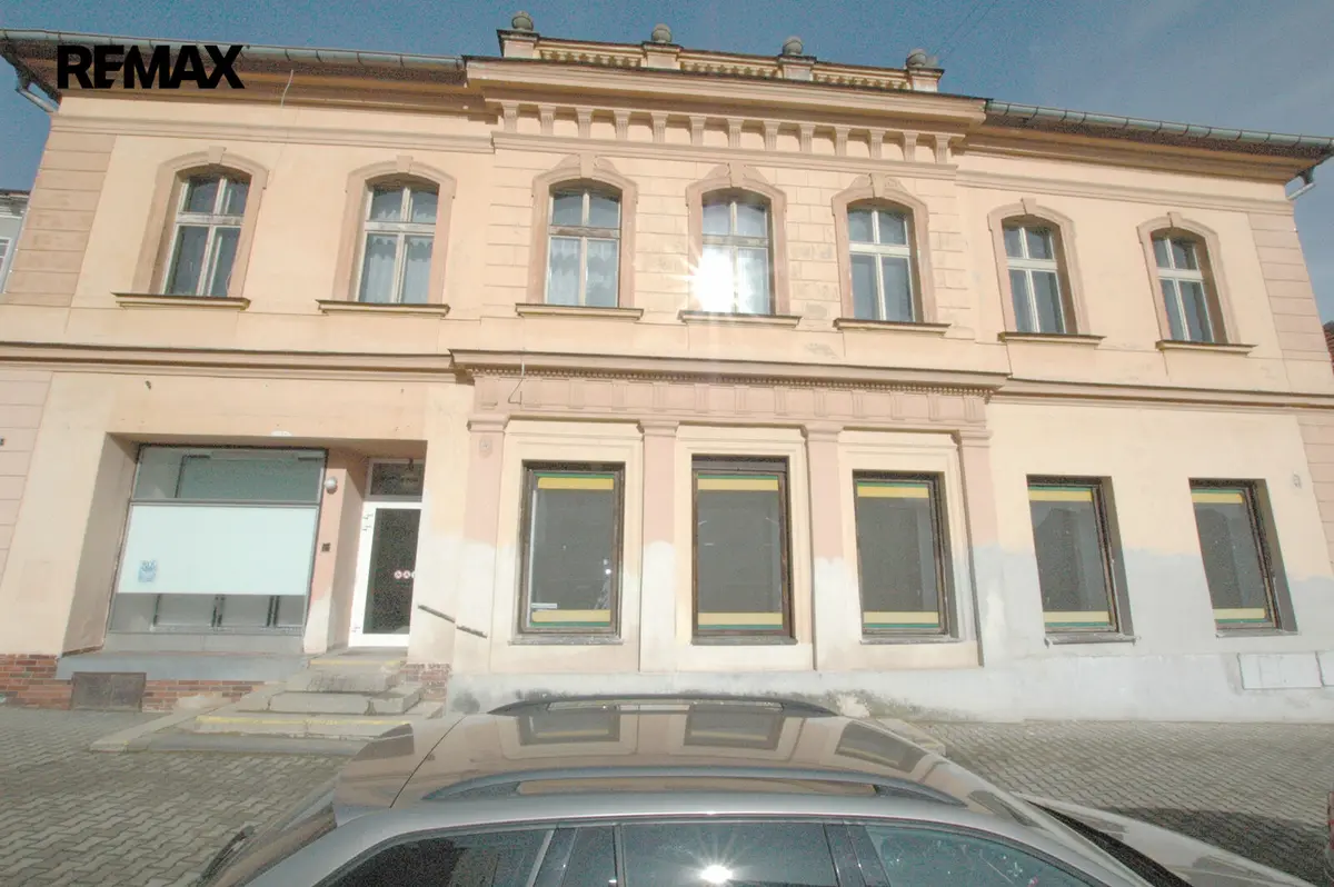 Prodej komerčního prostoru 499 m², Chodské náměstí · Hostouň u Horšovského Týna · Hostouň