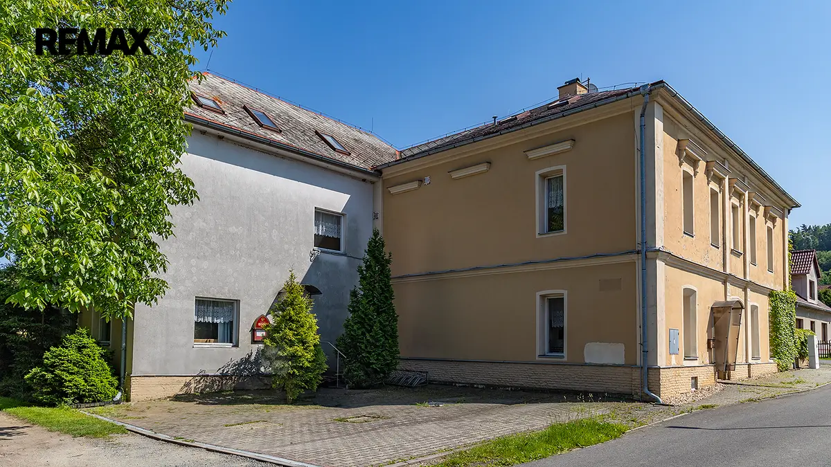 Prodej komerčního prostoru 611 m², Doksy – část obce Zbyny