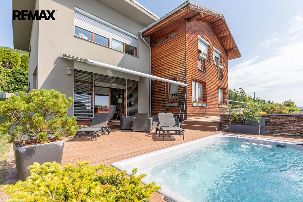Prodej domu 301 m², Pod Dědem · Beroun