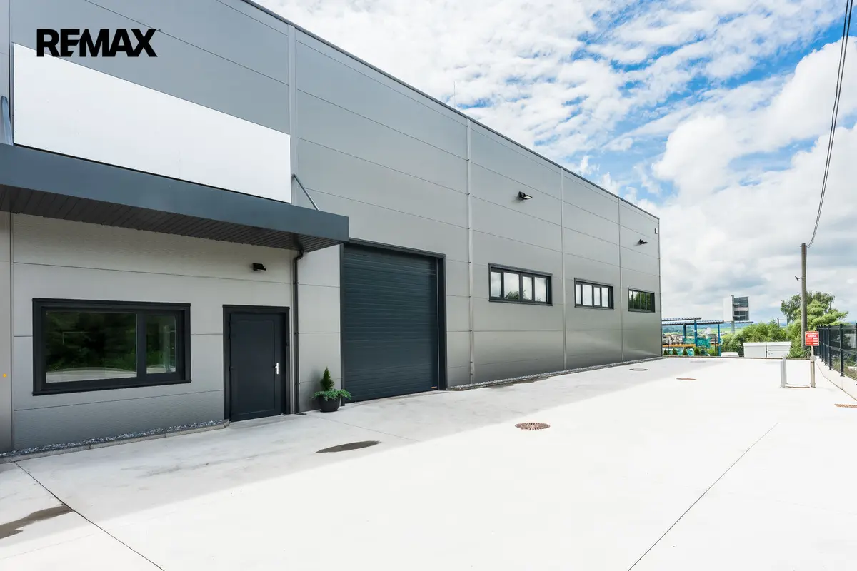 Pronájem komerčního prostoru 476 m², Karlov · Velké Meziříčí