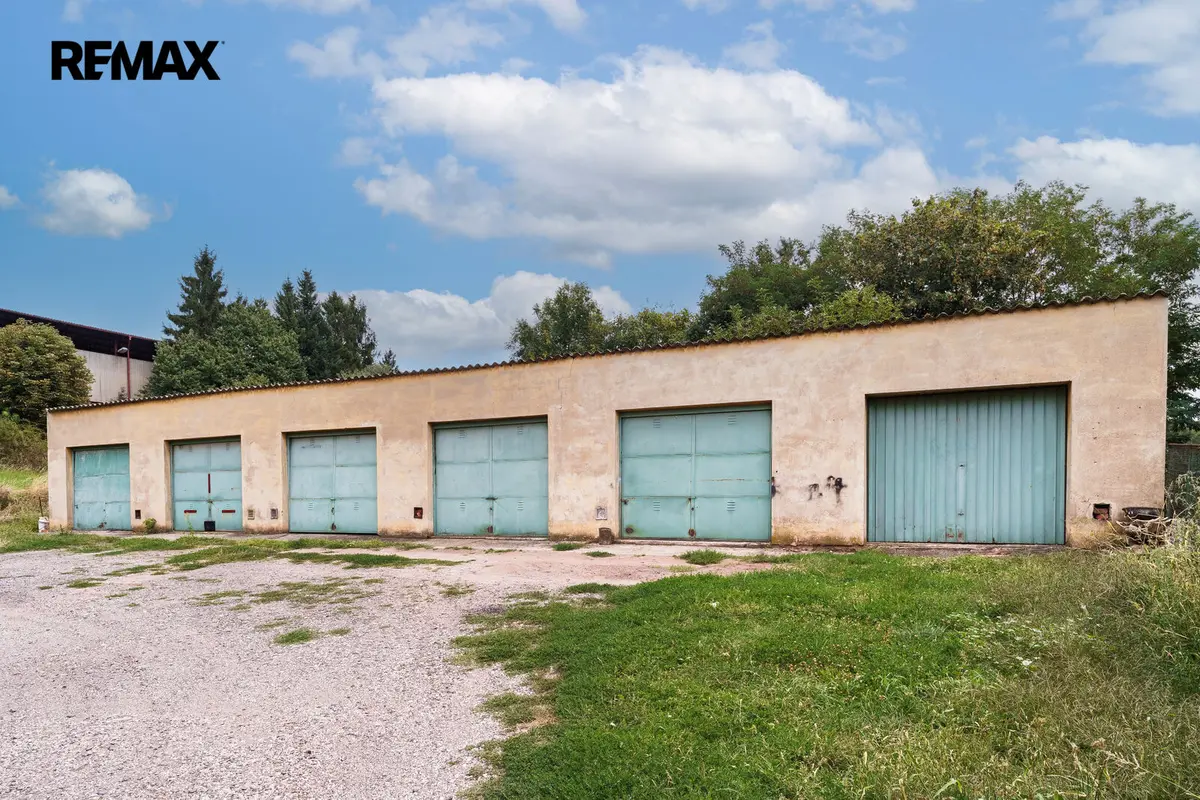 Prodej garáže 137 m², Měcholupy – část obce Velká Černoc