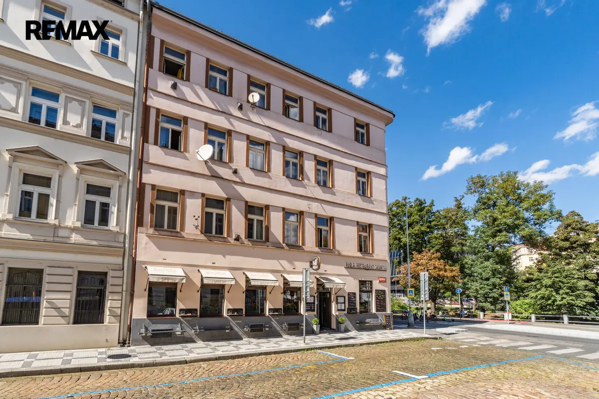 Pronájem komerčního prostoru 254 m², Sekaninova · Nusle