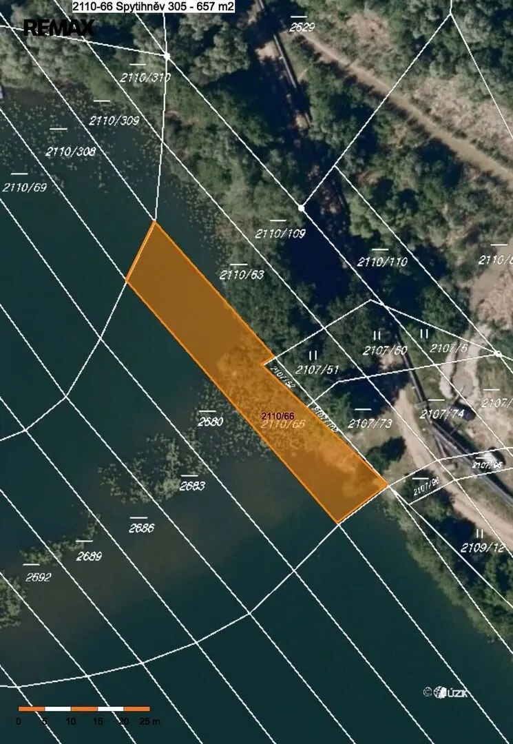 Prodej pozemku 5237 m², Spytihněv · okres Zlín