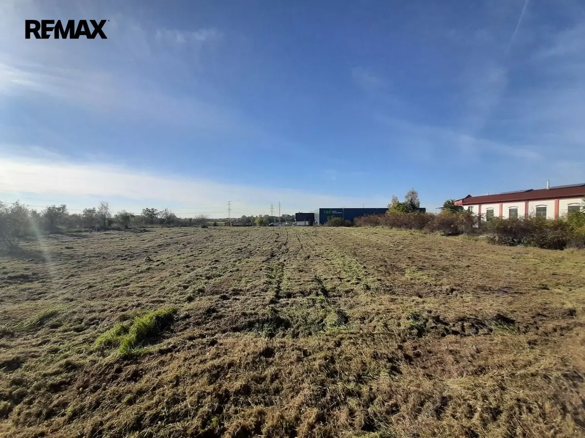 Prodej pozemku 5166 m², Telnice – část obce Telnice u Brna