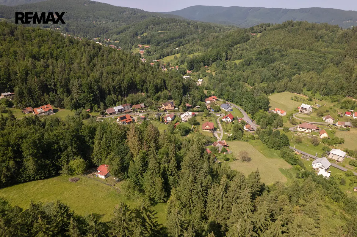 Prodej pozemku 6542 m², Prostřední Bečva · okres Vsetín