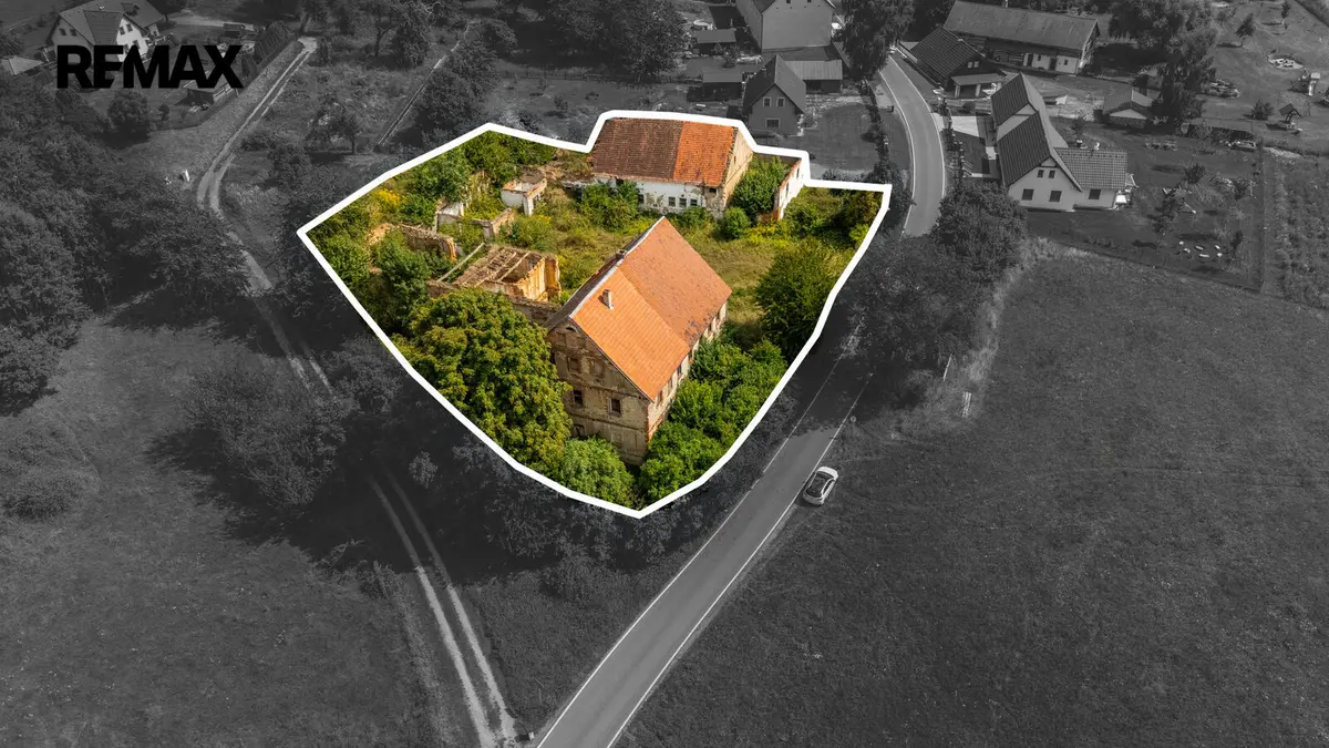Prodej komerčního prostoru 1947 m², Blatce