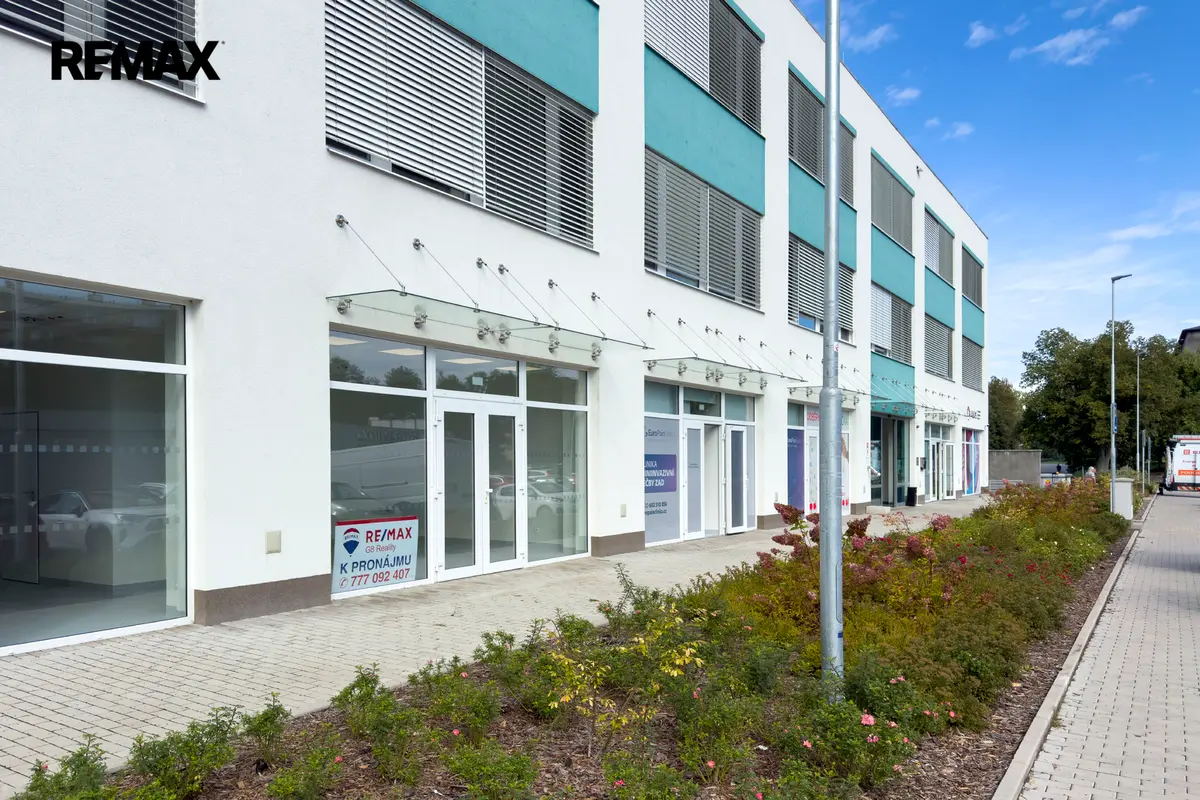 Pronájem komerčního prostoru 41 m², Spojovací · Benátecká Vrutice · Milovice