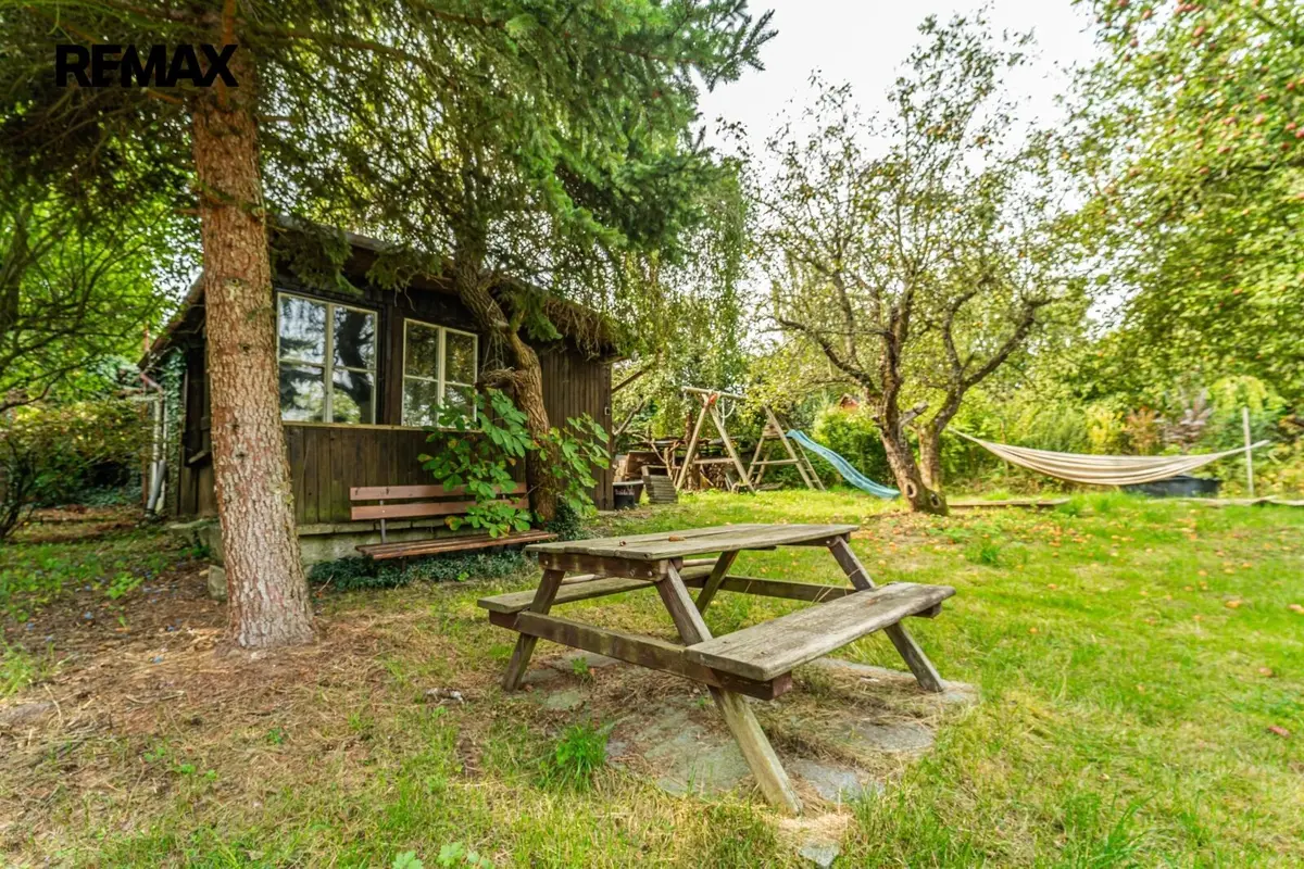 Prodej pozemku 489 m², Suchdol