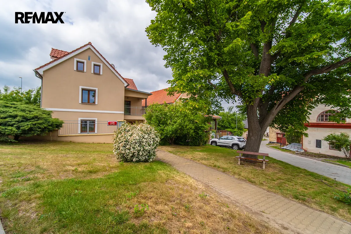 Prodej domu 253 m², U lípy · Zličín