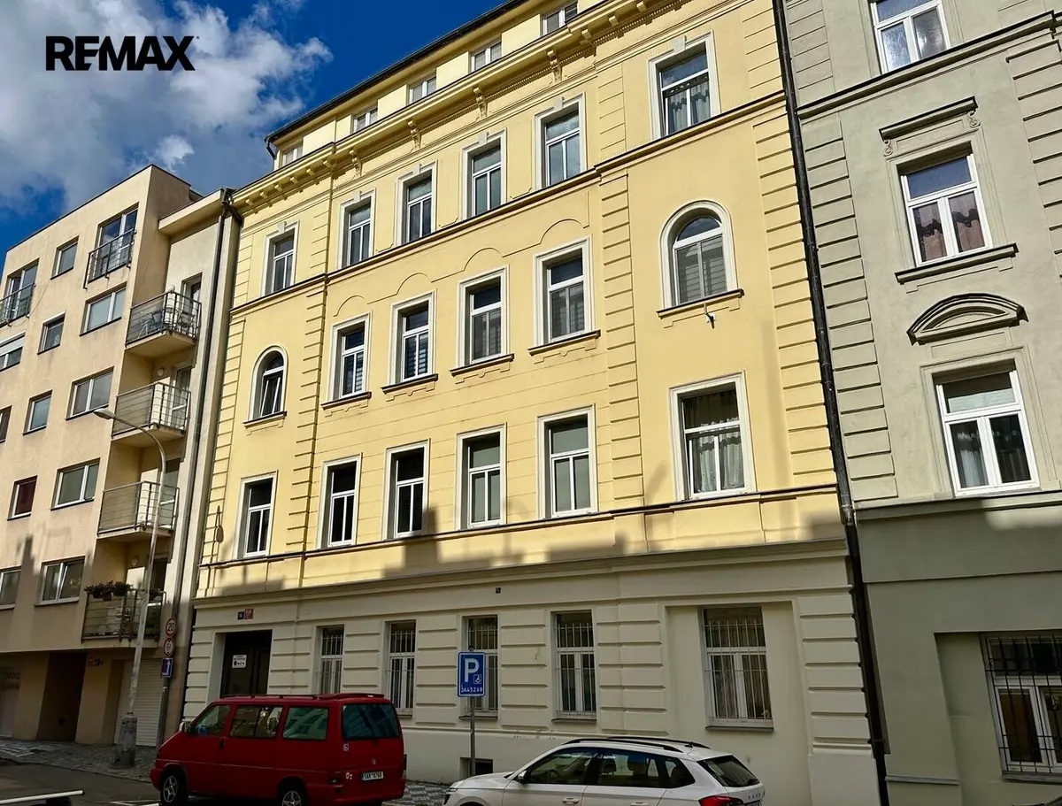 Prodej komerčního prostoru 736 m², Na Neklance · Smíchov