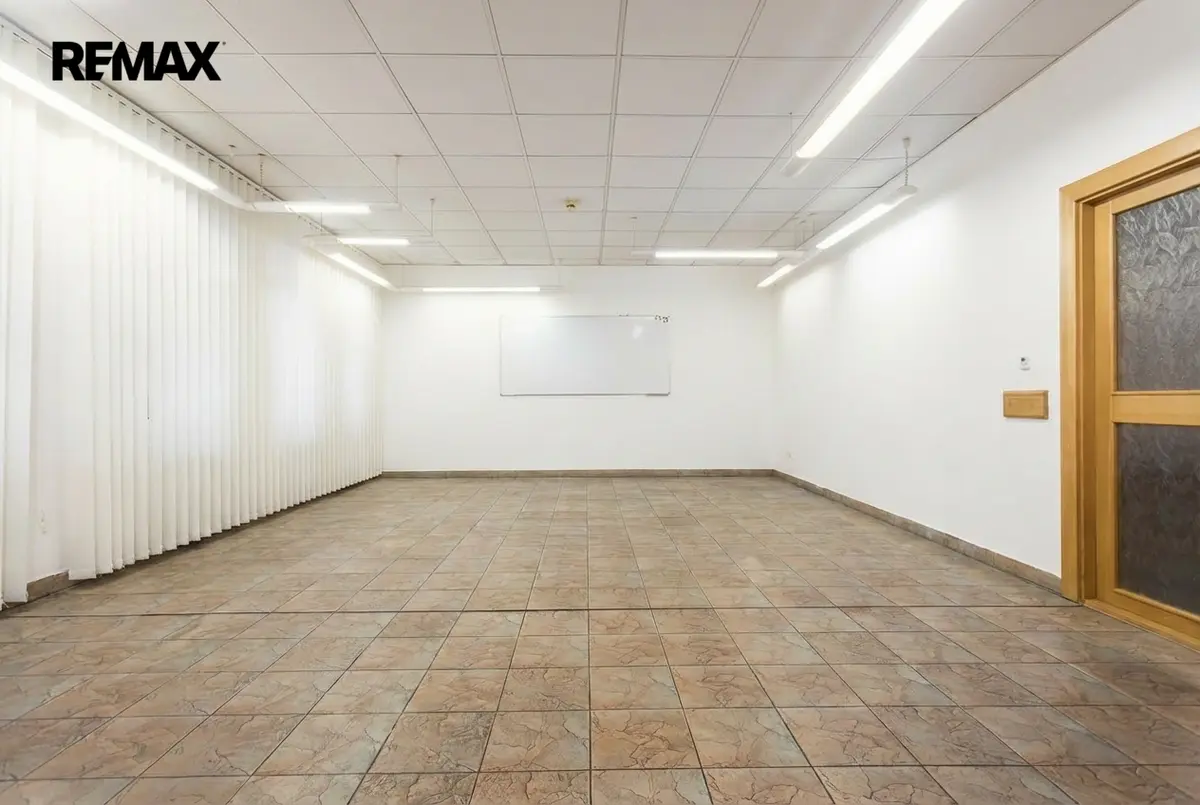 Pronájem komerčního prostoru 200 m², Místecká · Paskov