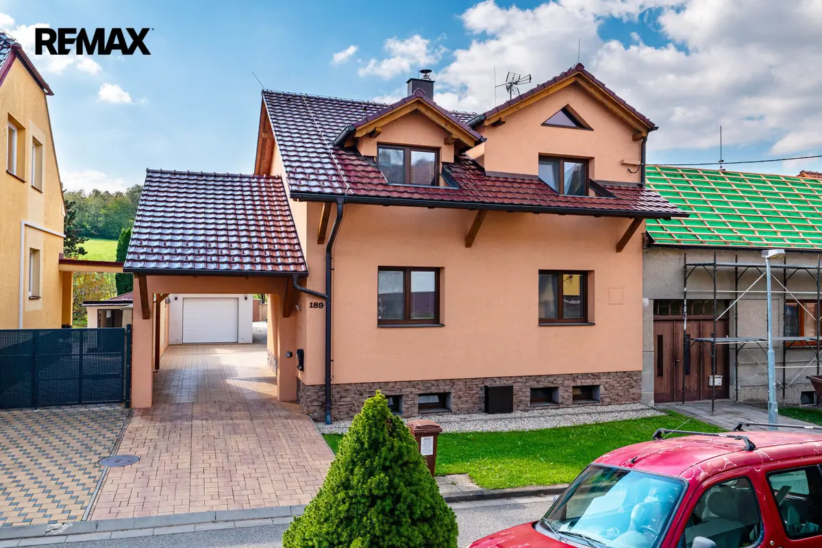 Prodej domu 351 m², Lesní · Míkovice nad Olšavou · Uherské Hradiště