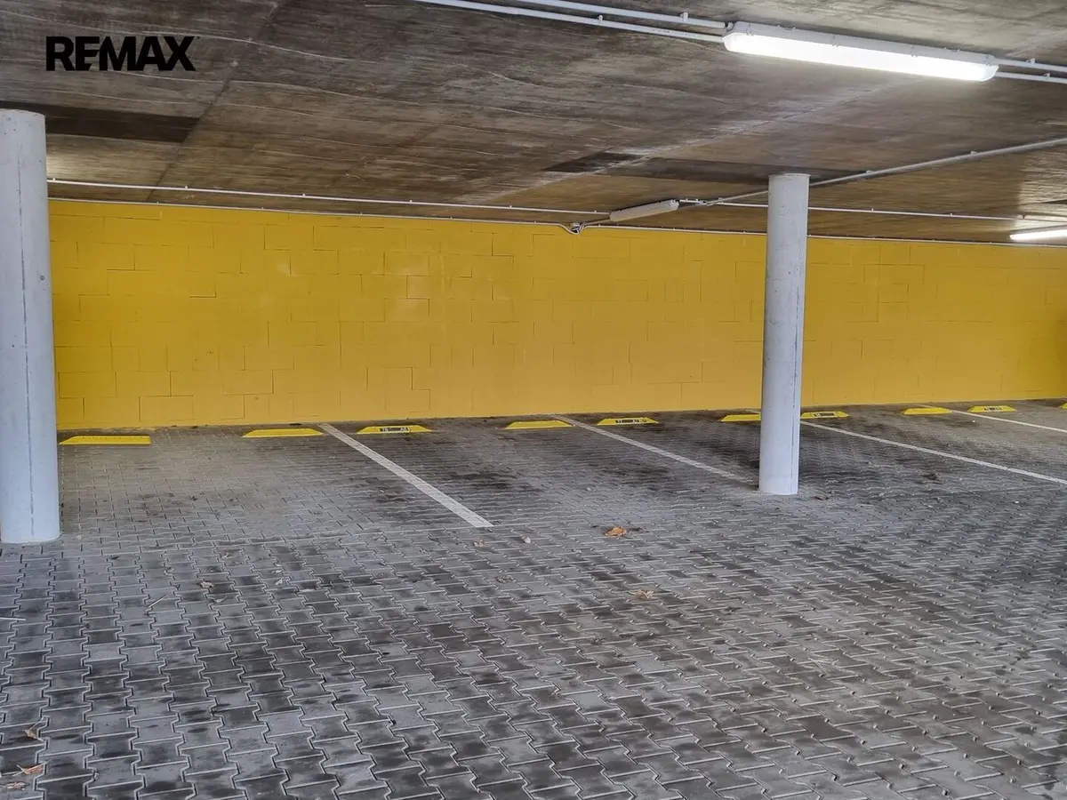 Prodej garáže 13 m², Na Vyhlídce · Rosice u Brna · Rosice