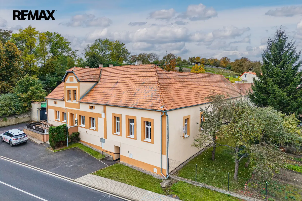 Prodej komerčního prostoru 670 m², Zbrašín – část obce Senkov