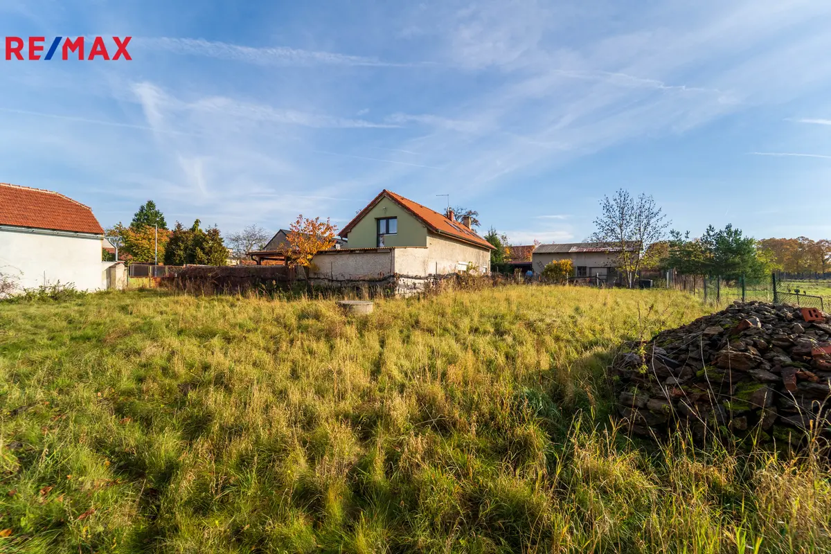 Prodej pozemku 1129 m², Ratenice · okres Kolín