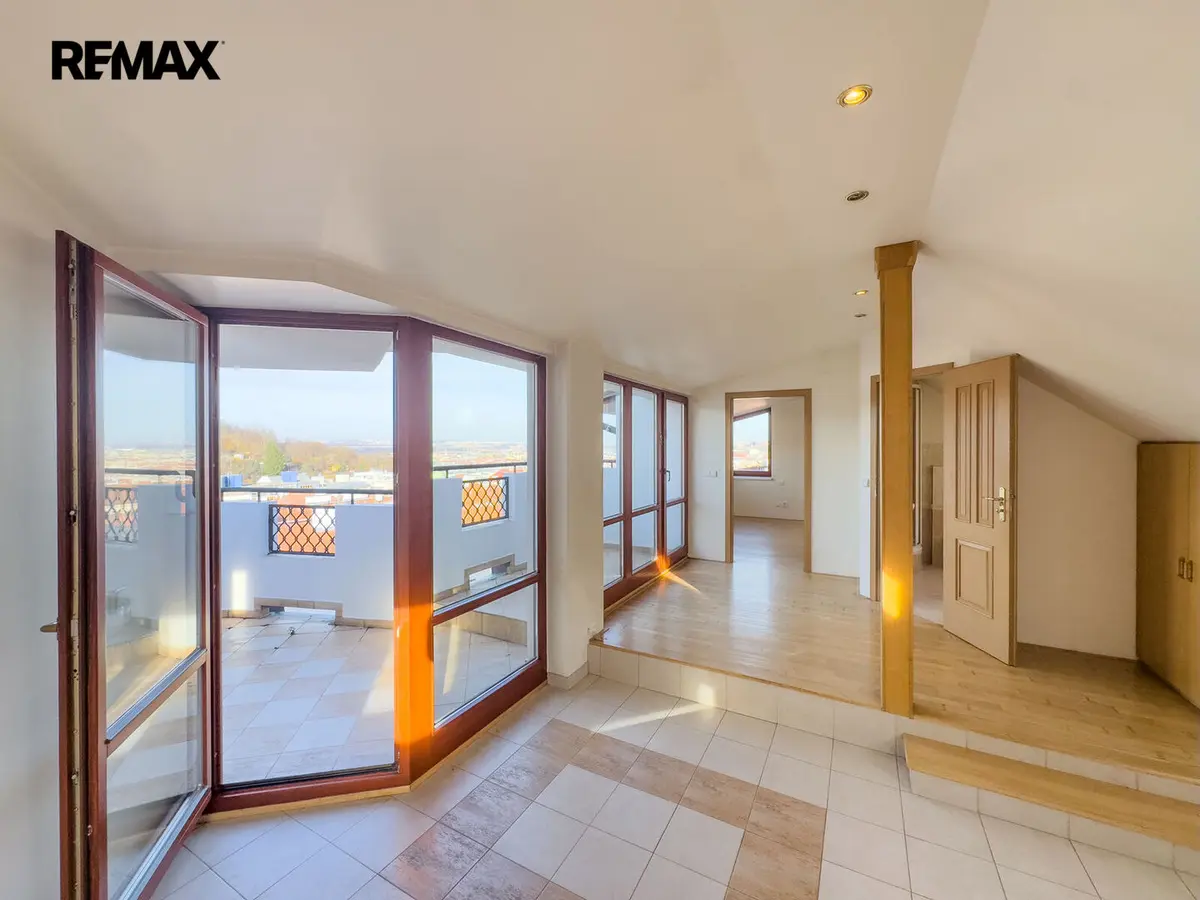 Prodej bytu 135 m², Na Březince · Smíchov