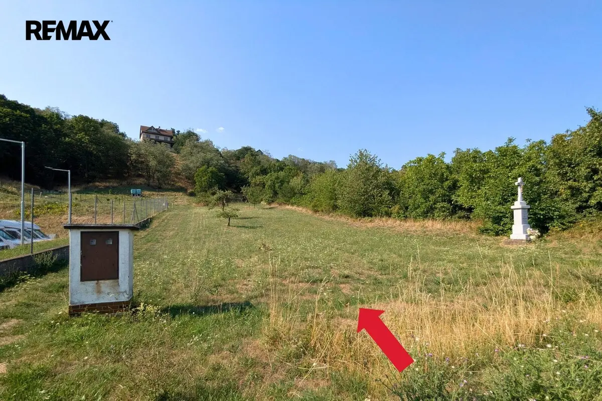 Prodej pozemku 1754 m², Viničné Šumice · okres Brno-venkov