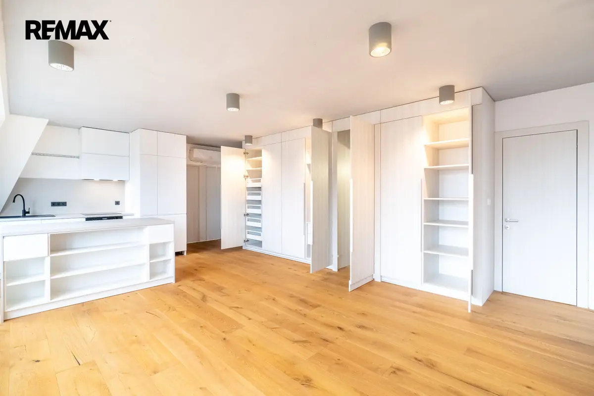 Pronájem bytu 5+kk 136 m², U krčské vodárny · Krč
